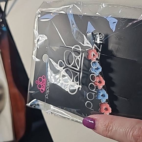 Flower Patch Flirt Multi Colors Hair Clips NWT. Alligator type - Picture 4 of 4